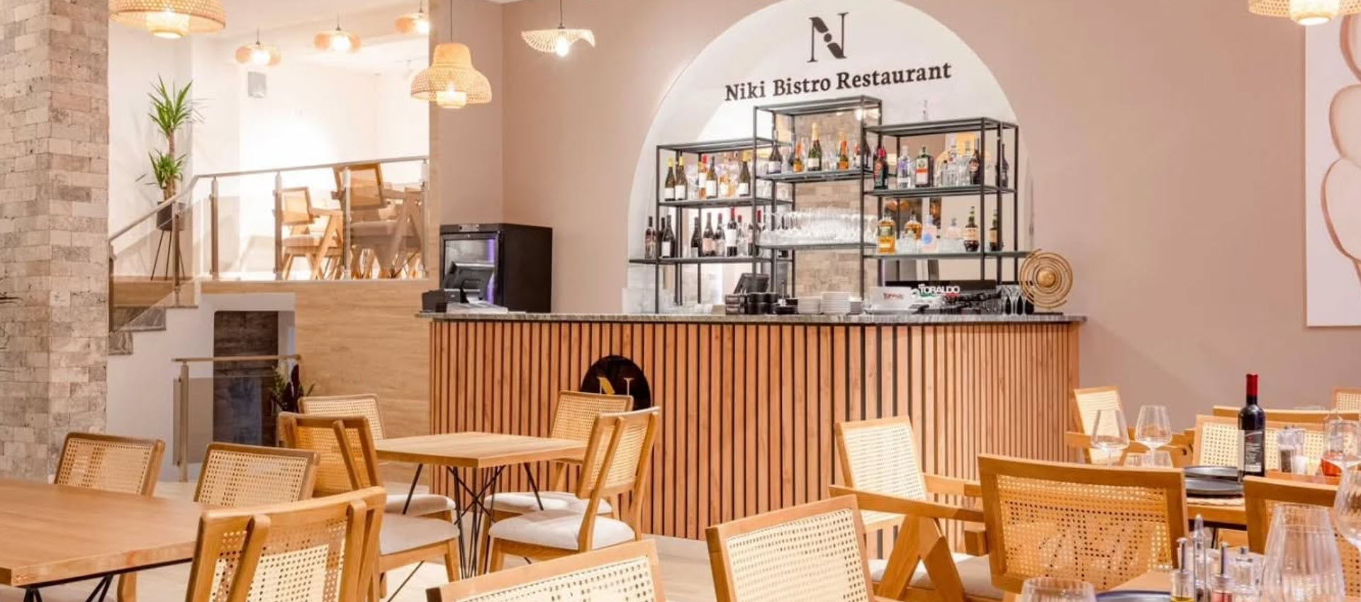 RESTORAN NIKI BAR CRNA GORA